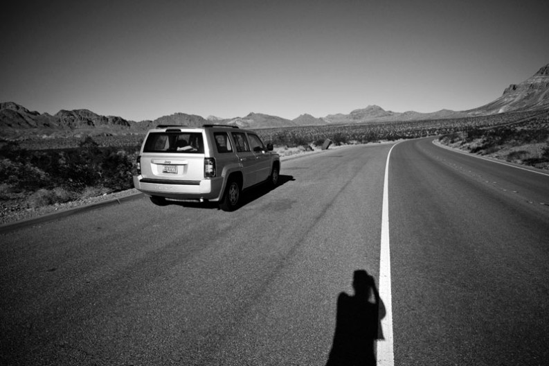 notworkrelated_usa_road_lake_mead_01